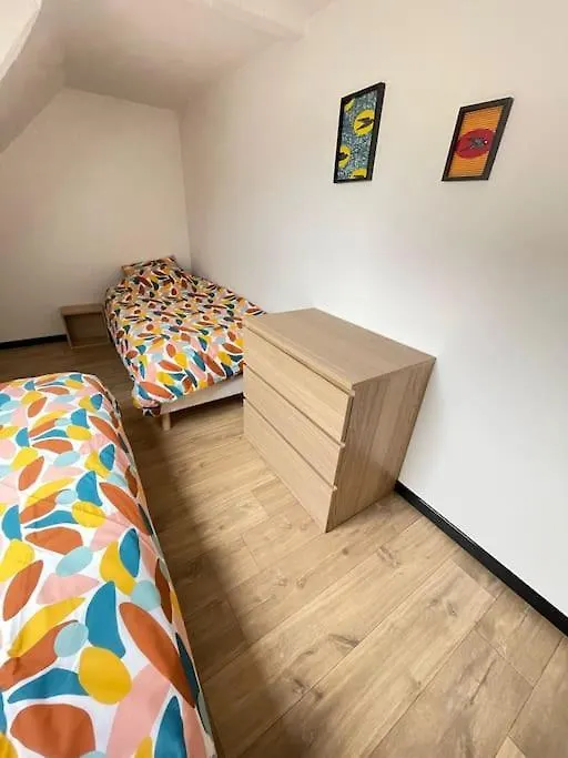 Charmante Maison A Evran Proche Dinan Et St Malo. 0*,  France