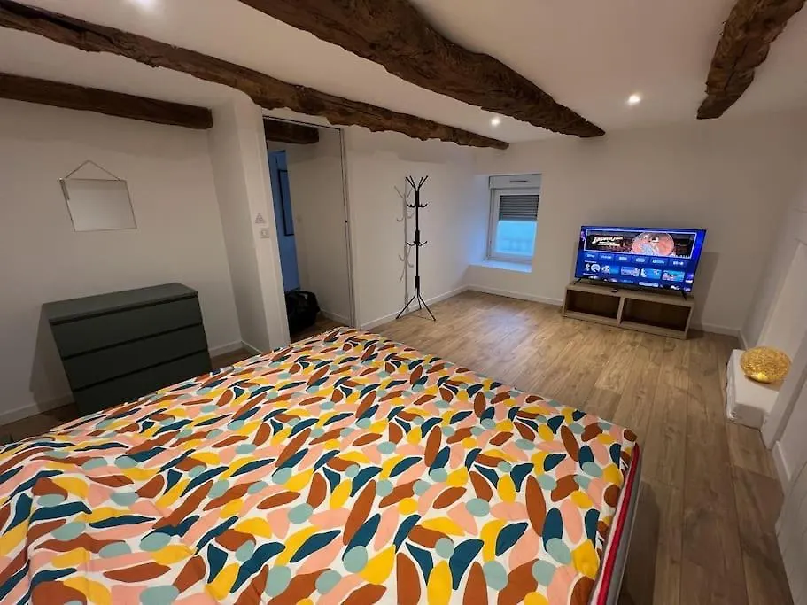 Charmante Maison A Evran Proche Dinan Et St Malo. Holiday home