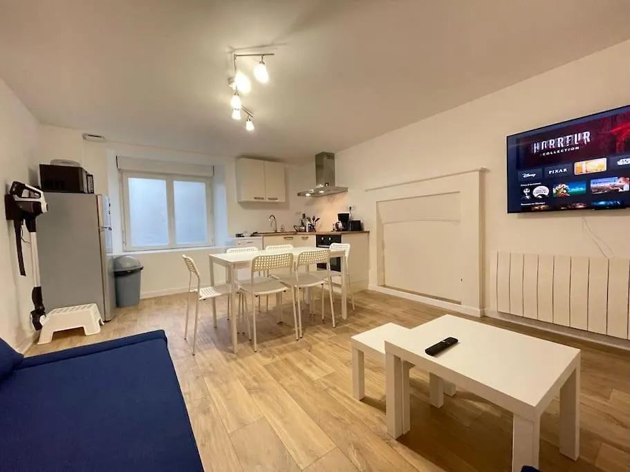 Charmante Maison A Evran Proche Dinan Et St Malo. 0*,