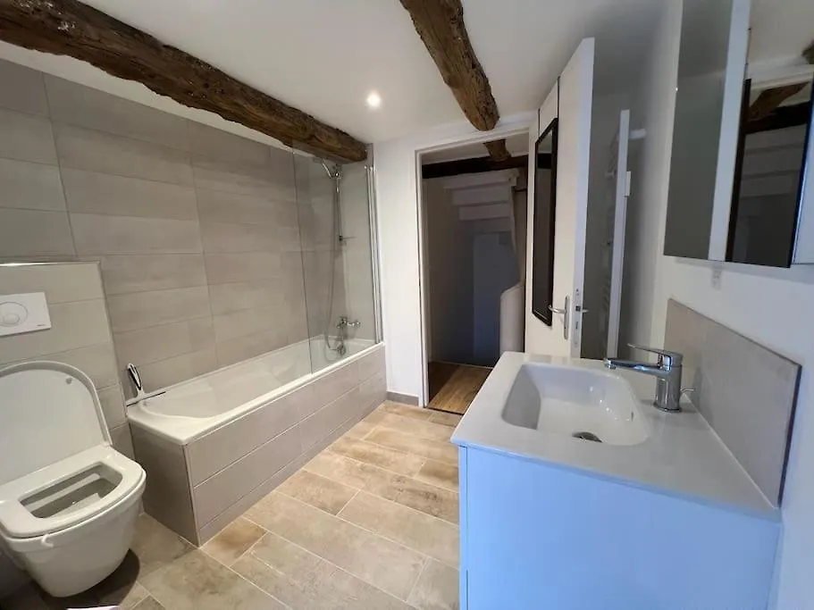 Holiday home Charmante Maison A Evran Proche Dinan Et St Malo.