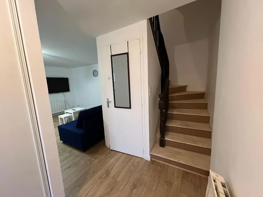 Holiday home Charmante Maison A Evran Proche Dinan Et St Malo.